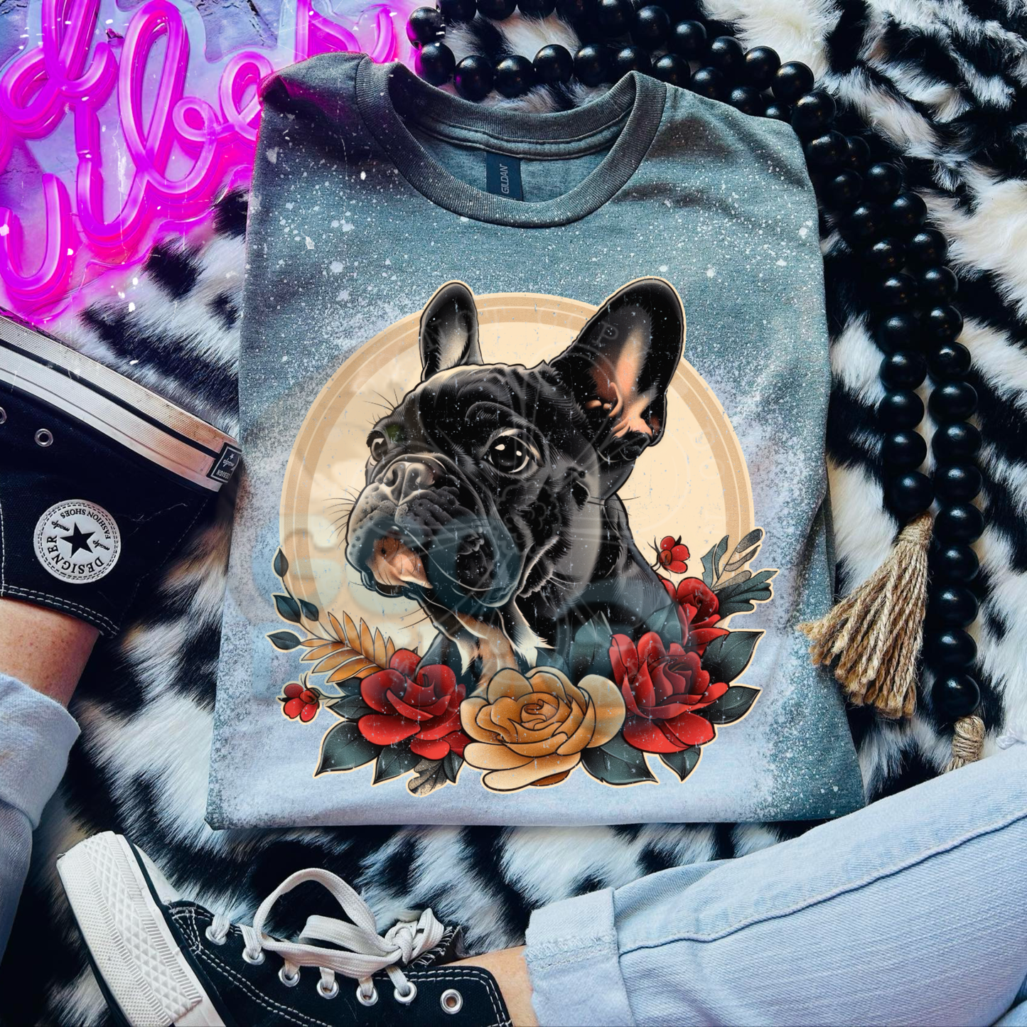 Frenchie & Roses